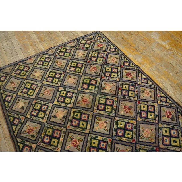 1920s 1920s Gray Geometric Folk Art Antique American Hooked Rug 4'2" X 5'6" Woven Wool Carpet For Sale - Image 5 of 12