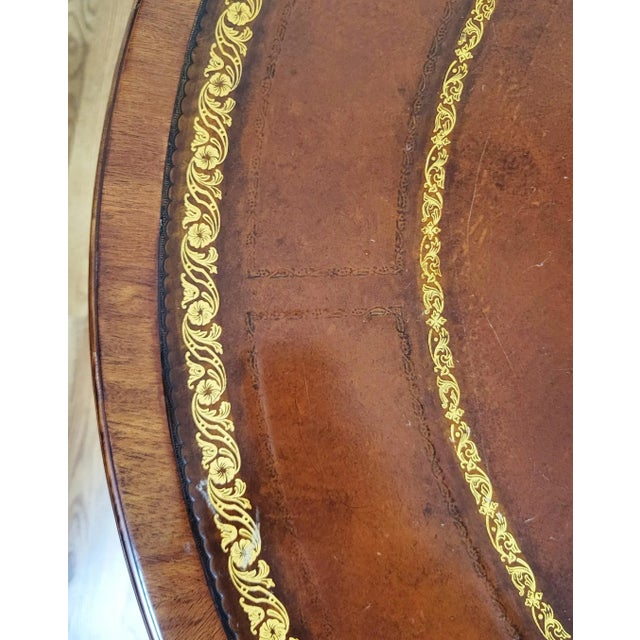Mid 20th Century Vintage Weiman Heirloom Mahogany & Gilt Tooled Leather Top Drum Table For Sale - Image 5 of 14