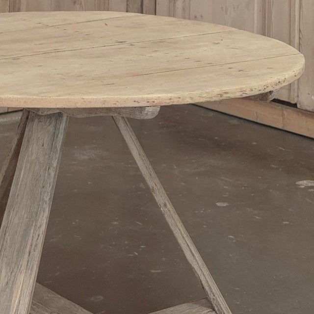 Wood 18th-Century-Rustic-Dutch-Stripped-Oak-Round-Tilt-Top-Center-Table For Sale - Image 7 of 18