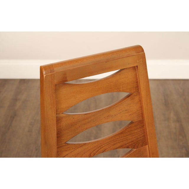 Mid-Century Modern Young Manufacturing Mid Century Modern Walnut Dining Side Chair For Sale - Image 3 of 12