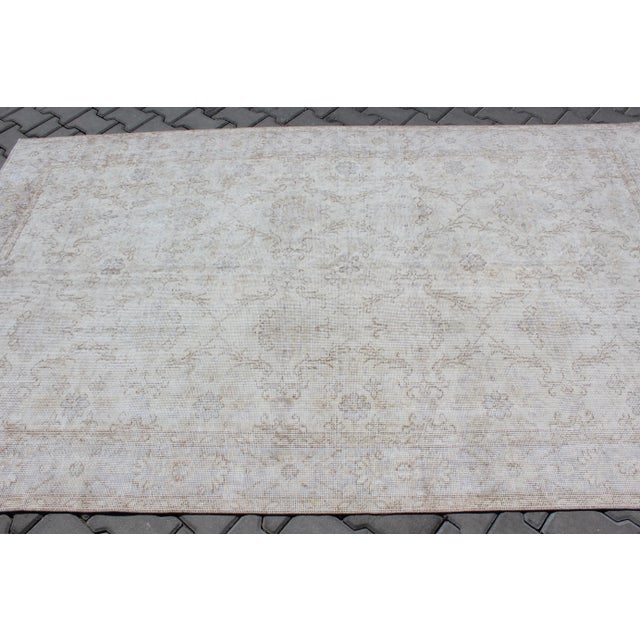 Contemporary 1960s Turkish Area Rug - 63.5"x106.5" For Sale - Image 3 of 13