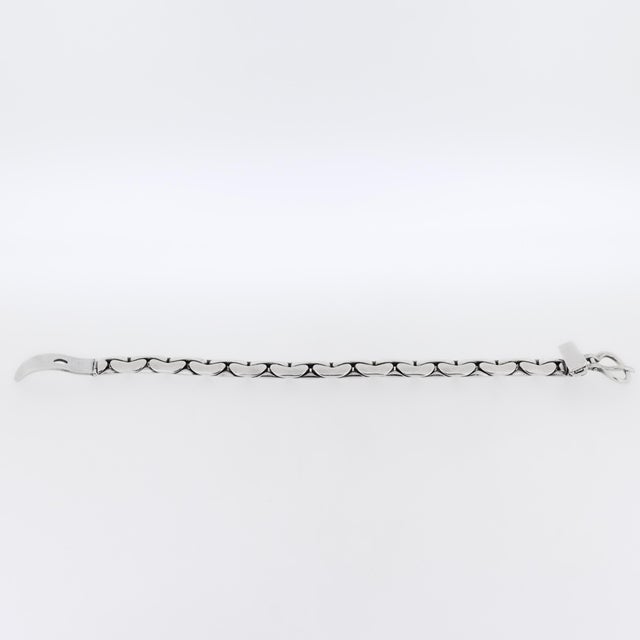 Metal Mid-Century Sterling Silver Figural Buckle Bracelet by Orlandini for Uno a Erre For Sale - Image 7 of 14