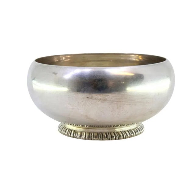 Metal Plain Silver Washbasin with Raised Frieze For Sale - Image 7 of 7