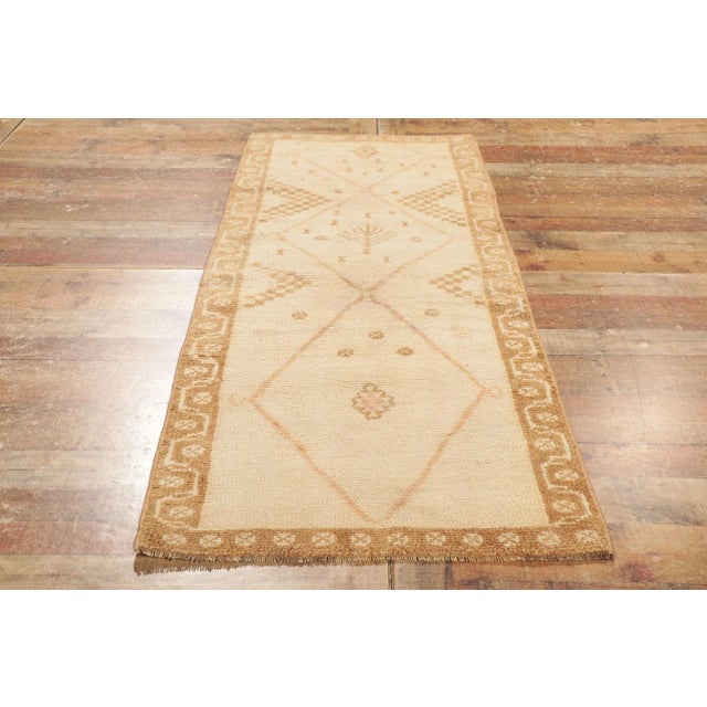 Textile Late 20th Century Vintage Turkish Oushak Rug - 02'07 X 06'10 For Sale - Image 7 of 9