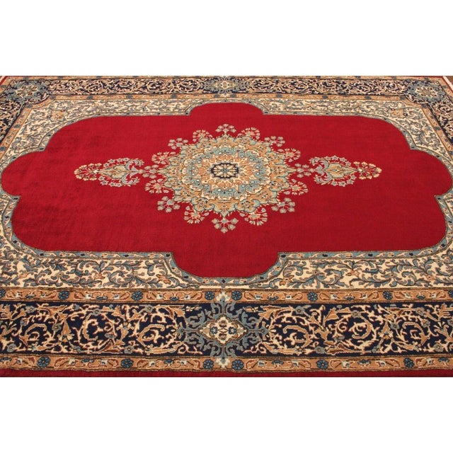 Middle Eastern Hand-Knotted Rug in Wool For Sale - Image 6 of 10