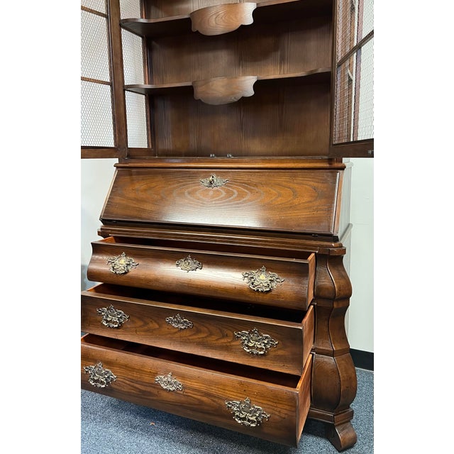 1980s Henredon Four Centuries French Bombe Secretary Desk With Bookcase Top For Sale - Image 5 of 12