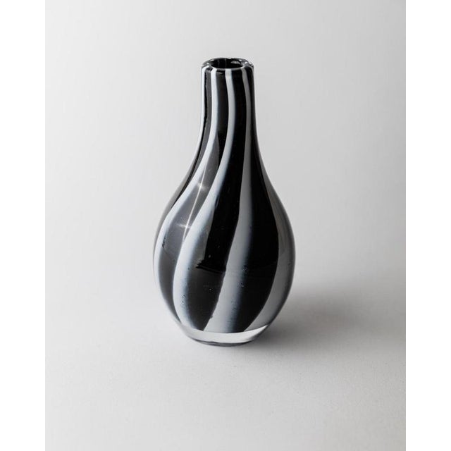 Vintage Italian Murano Glass Vase, 1980s For Sale - Image 6 of 13