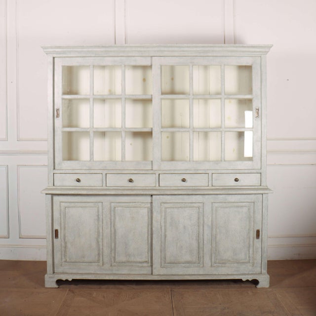 English Painted Kitchen Cupboard in Pine For Sale - Image 10 of 10