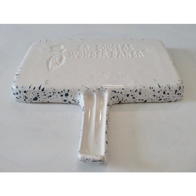 Vintage MCM "Dr. Douglas" Ironstone Splatter-Motif Handled Baking Pan For Sale - Image 10 of 12