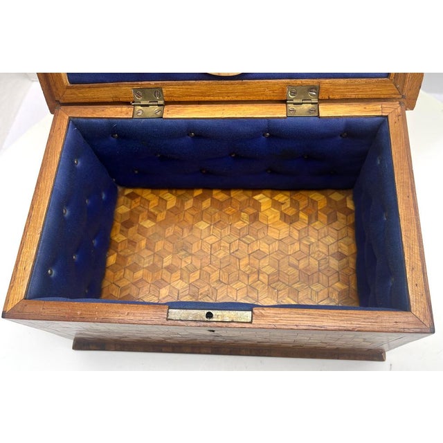 Arts & Crafts Box with Marquetry Decor, 1910 For Sale - Image 9 of 13