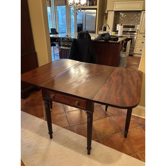 Mid-Century Modern 18th Century Georgian Mahogany Pembroke Drop-Leaf Table For Sale - Image 3 of 11