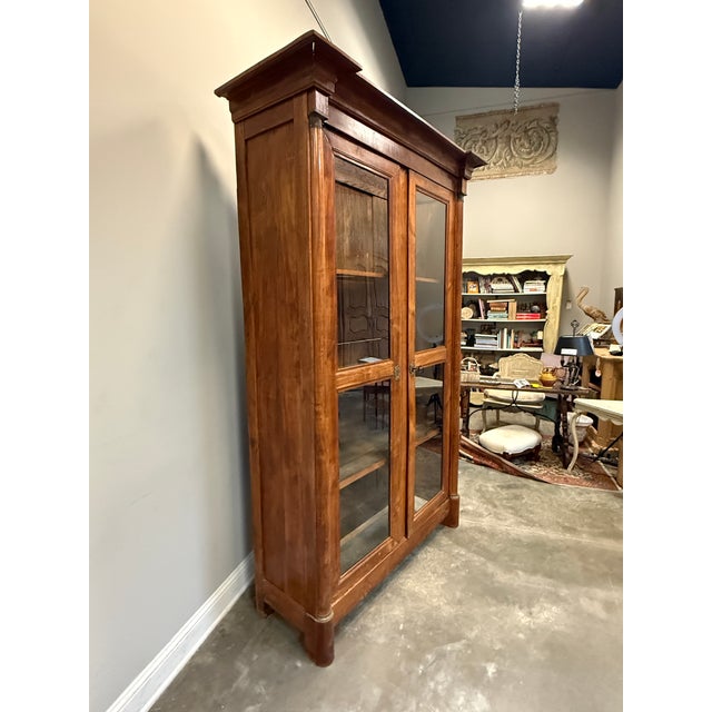 Traditional 19th Century French Bibliotheque, Walnut Wood, Glass Doors, Circa 1870 For Sale - Image 3 of 7