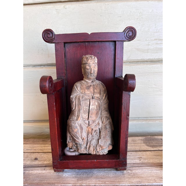 Early 19th Century Carved Chinese Immortal Deity Figurine in the Red Throne Chair For Sale - Image 11 of 12