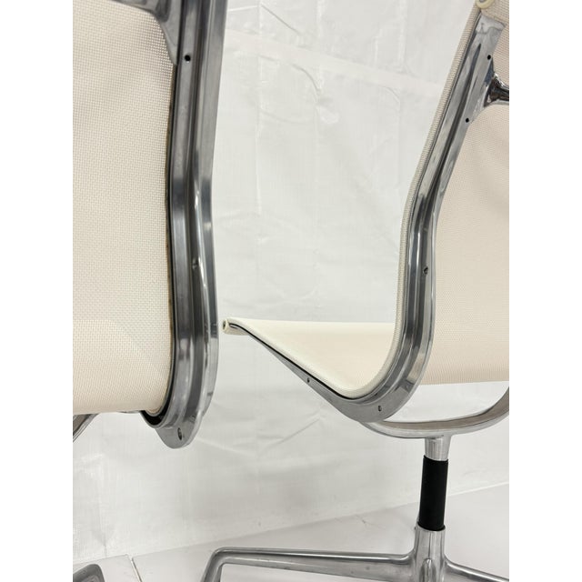 Pair Eames Aluminum Group Swivel Chairs for Herman Miller, Vitra Italy For Sale - Image 12 of 18
