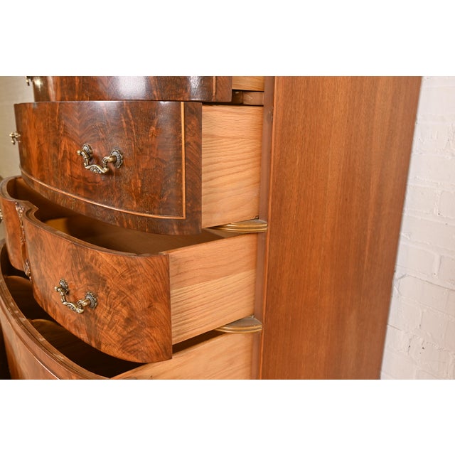 Romweber Style French Provincial Louis XV Flame Mahogany and Parcel Painted Dresser, Circa 1920s For Sale In South Bend - Image 6 of 12