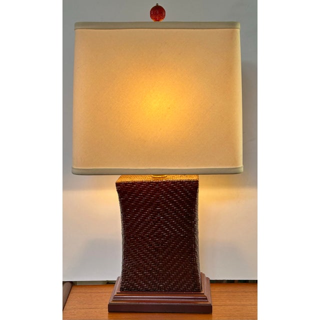 Chinoiserie Asian Basket Table Lamp For Sale - Image 3 of 7