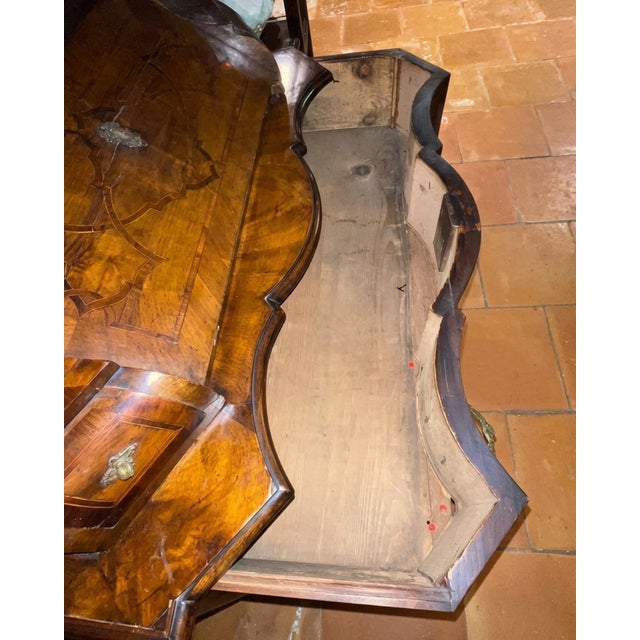 Antique Baroque Italian Secretaire À Abattant 1750 For Sale - Image 4 of 7