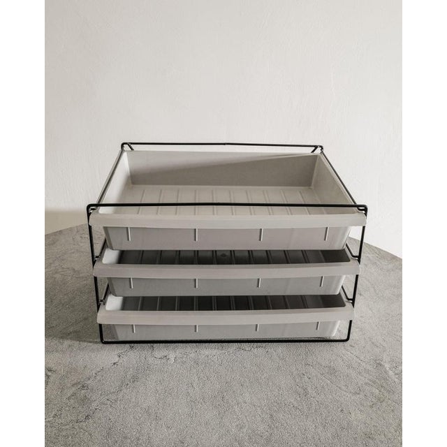 Mid-Century Modern French File Magazine Rack in Plastic and Metal by Charlotte Perriand, 1950s For Sale - Image 6 of 7