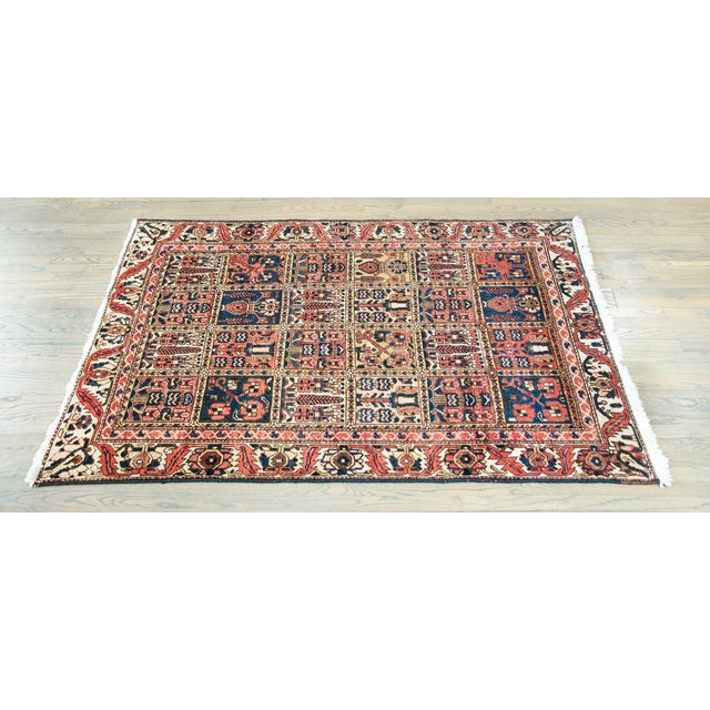 Early 20th Century Bakhtiari Rug For Sale - Image 4 of 14