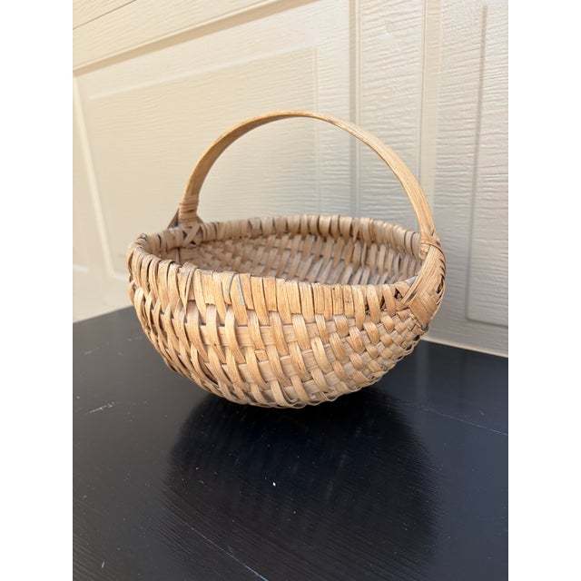 Antique American Splint Oak Basket With Handled Form, Late 19th Century For Sale In South Bend - Image 6 of 13