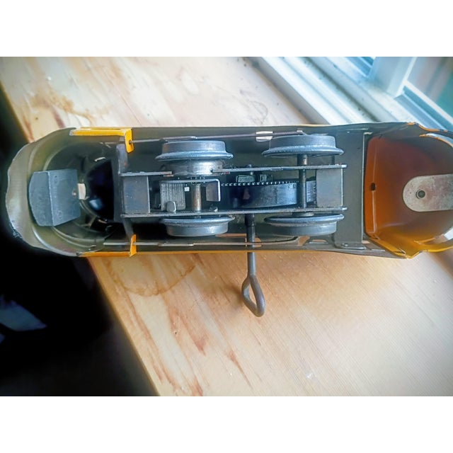 Metal Rare American Flyer O-Gauge Hiawatha Streamliner Train Set #6027 (1930s) W/ Original Key For Sale - Image 7 of 10