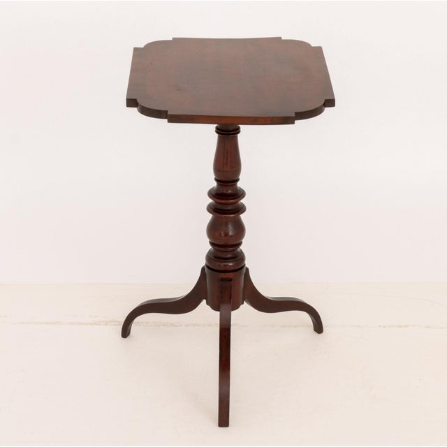 Sheraton Style Tilt-Top Mahogany Tea Table For Sale In New York - Image 6 of 9