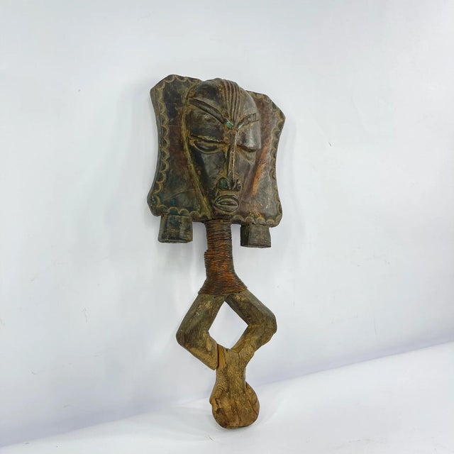 Early 20th Century Kota Mahongwe Reliquary Figure Gabon MATTER COLLECTION For Sale - Image 4 of 6
