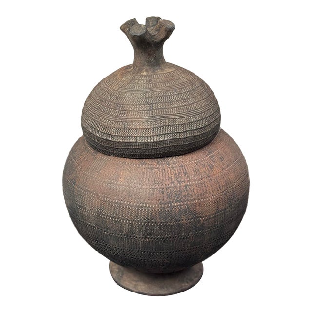 Mid-20th Century Lobi Burkina Faso Hand-Built Terracotta Lidded Vessel For Sale