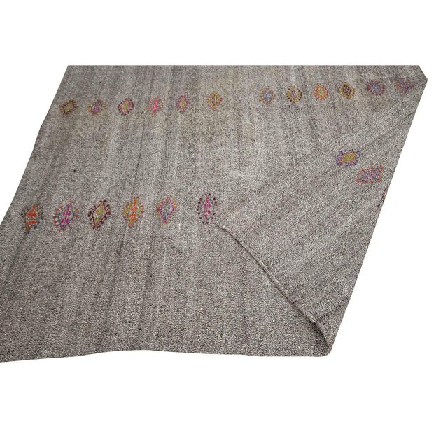 Mid 20th Century Vintage Gray Embroidered Kilim Rug For Sale - Image 5 of 7