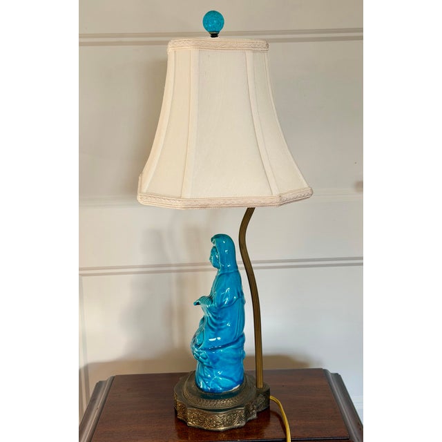 Turquoise 1970s Chinese Ceramic Glazed Turquoise Seated Figure Table Lamp For Sale - Image 8 of 12