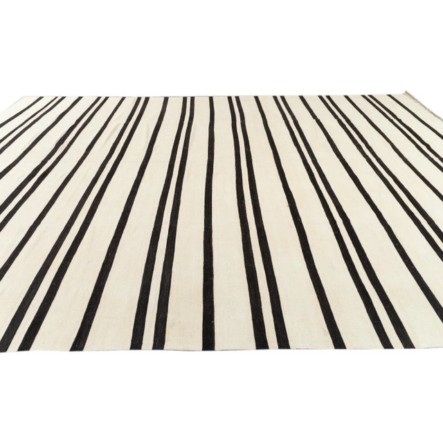 Textile Oversize 21st Century Modern Flat-Weave Kilim Rug For Sale - Image 7 of 11