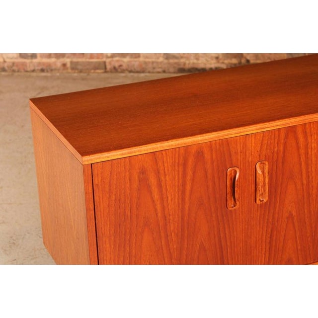 Mid-Century Modern Fresco Sideboard from G-Plan, 1970s For Sale - Image 4 of 13