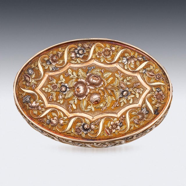 Antique Continental 3-Colour Gold Snuff Box, 1800s For Sale - Image 10 of 18