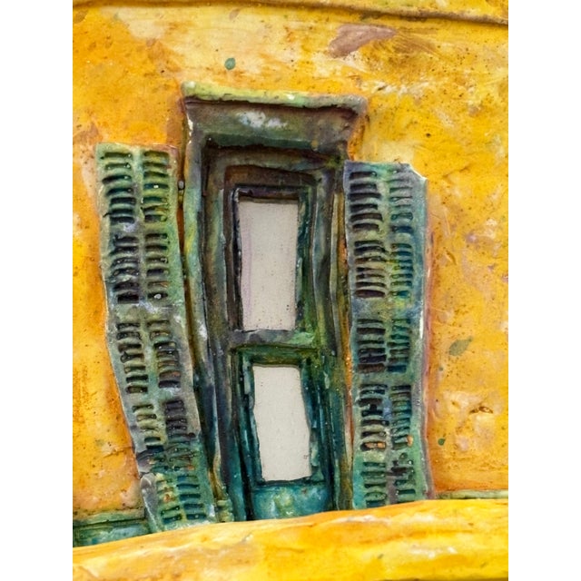 In a city where no two houses or artists are exactly alike, Tamar Taylor and her three-dimensional art pieces embody the...