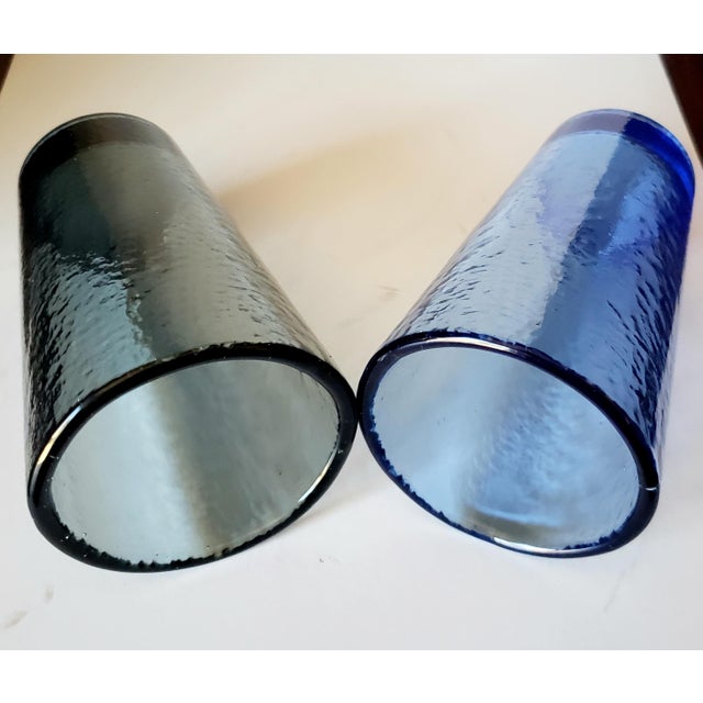 Blue 1990s Mid-Century Modern Fire & Light Hand-Blown Tumbler Glasses in Cobalt & Twilight For Sale - Image 8 of 9