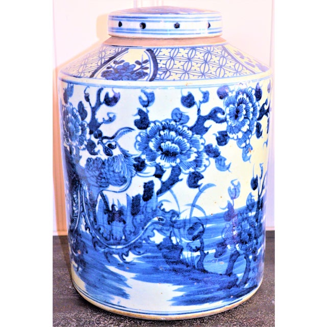 Monumental Porcelain Blue White Pheasant Tea Jar For Sale In Houston - Image 6 of 9