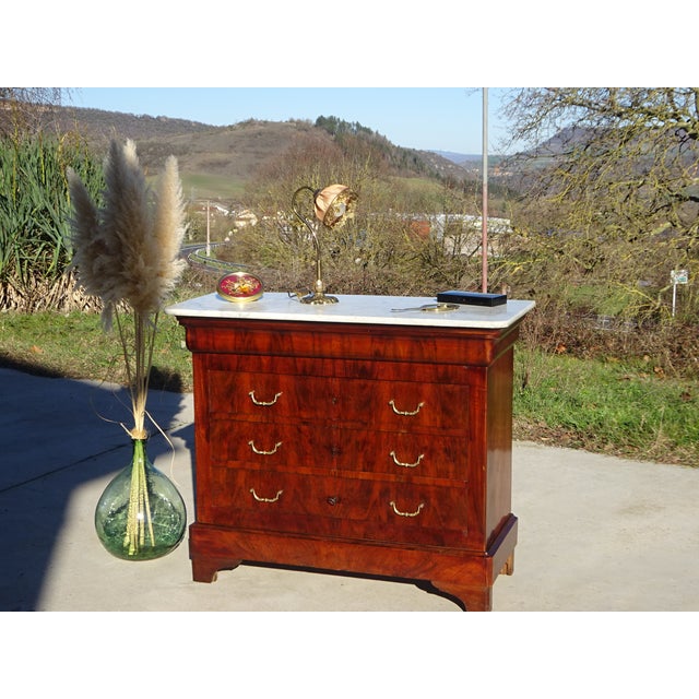 Chest of Drawers in Mahogany Veneer with White Marble Top For Sale - Image 11 of 18