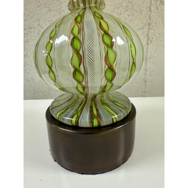 Art Deco Dino Martens for Toso Filigrana Chartreuse Swirl Murano Lamp For Sale - Image 3 of 7
