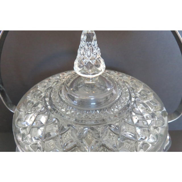 Transparent 1980s Mid-Century Modern Anchor Hocking Wexford Pattern Glass Ice Bucket or Cookie Jar W/Lid Vintage For Sale - Image 8 of 10