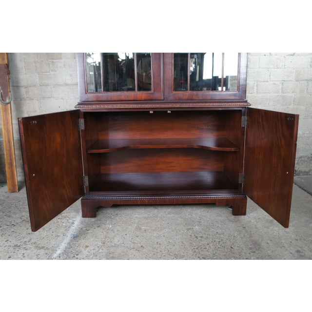 Wood Late 20th Century Century Furniture Claridge Crotch Mahogany China Curio Cabinet Display Case For Sale - Image 7 of 12