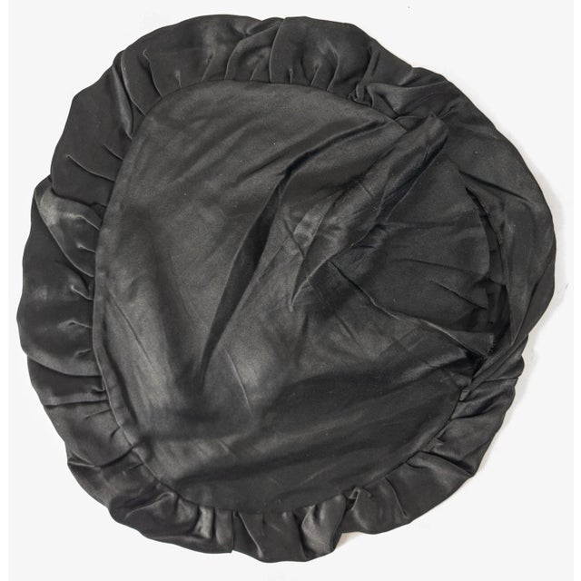 19th Century Fine Chinese Silk Embroidered Round Pillow Case Cover For Sale - Image 9 of 11