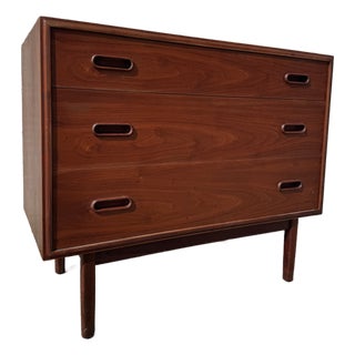 1960s Jack Cartwright for Founders Mid Century Modern Danish Style 3 Drawer Chest of Drawers, Attributed For Sale