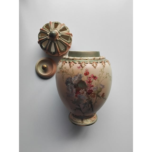 Royal Worcester Blush Ivory with Thistle and Floral patterns. Complete with both its lids. The inner Lid pierced. This is...