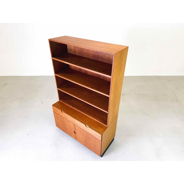 Mid-Century Bookcase in Teak by Sven Ellekaer for Bramin, 1960s For Sale - Image 6 of 11