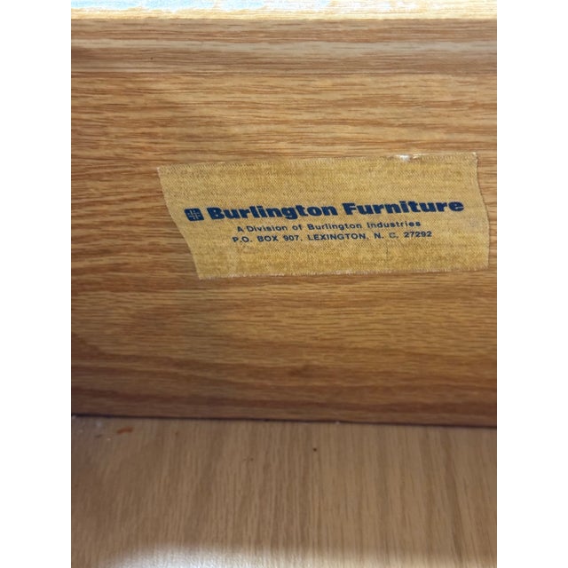 Vintage Hollywood Regency Chinoiserie Burl Walnut Credenza / Dresser With Brass Hardware — 1980s For Sale - Image 10 of 12