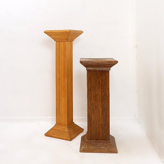 Vintage - Decoration - Home Decor Measures : 27x27cm H:92cm Origin : Italian Age : 1970s Material : Pencil reed - (fine...