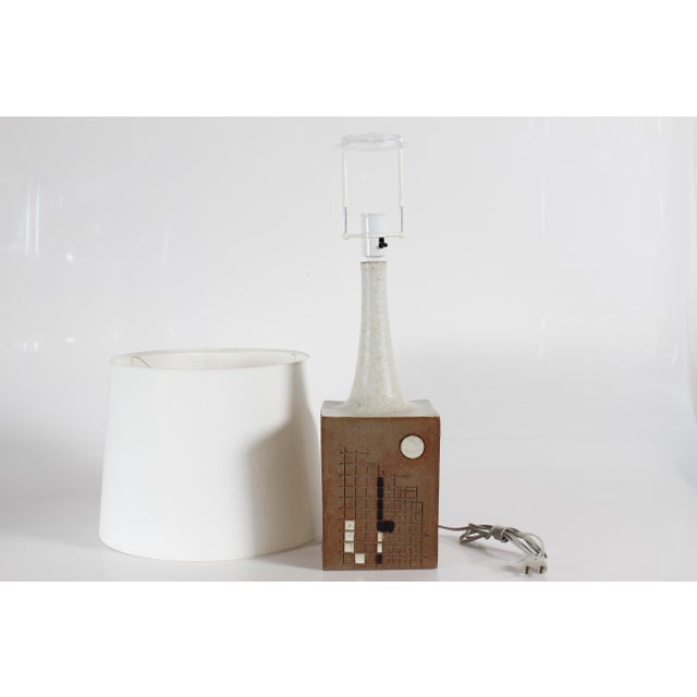 Danis Stoneware Table Lamp with Graphic Decor by Hans Still for Axella, 1970s For Sale - Image 4 of 12