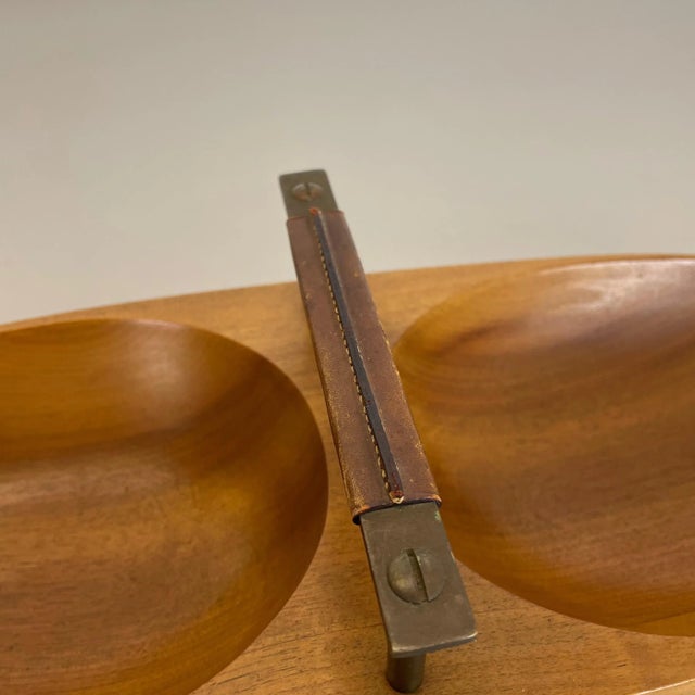 Large Austrian Light Teak Bowl with Brass and Leather Handle by Carl Auböck, 1950s For Sale - Image 16 of 18