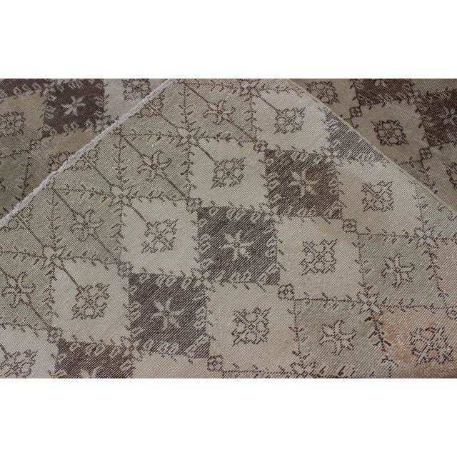 Taupe Vintage Distressed Rug With Diamond Modern Design in Earth Tones & Neutrals 6'8 X 12 For Sale - Image 8 of 8