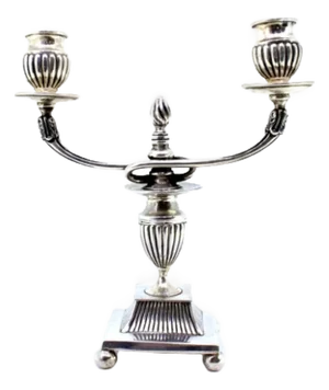 Low Candelabra in Fluted Silver with Spherical Feet and Raised Knob